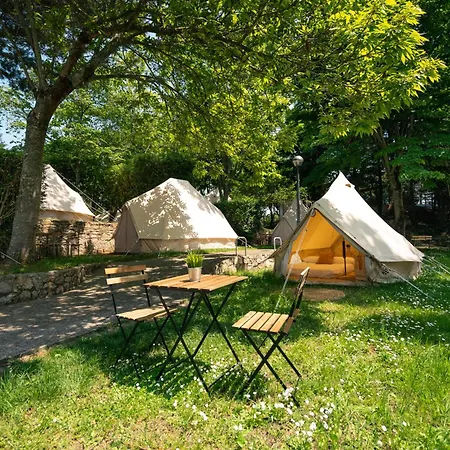 Kampaoh Playa Troenzo Campo de lujo Celorio (Llanes)