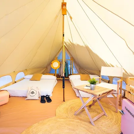 Luxe tent Kampaoh Playa Troenzo